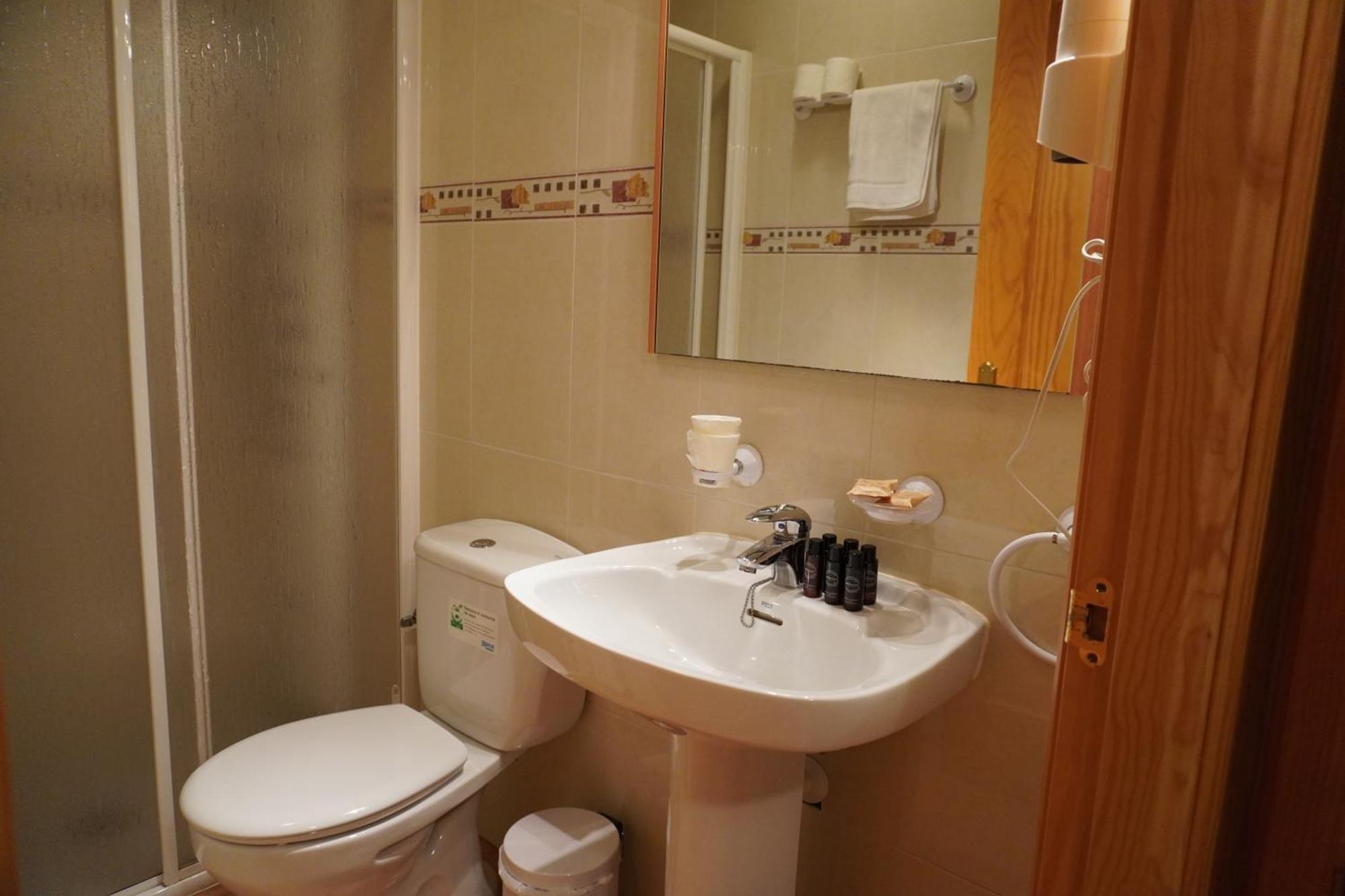 Apartamentos Casa Domenc Aren 外观 照片