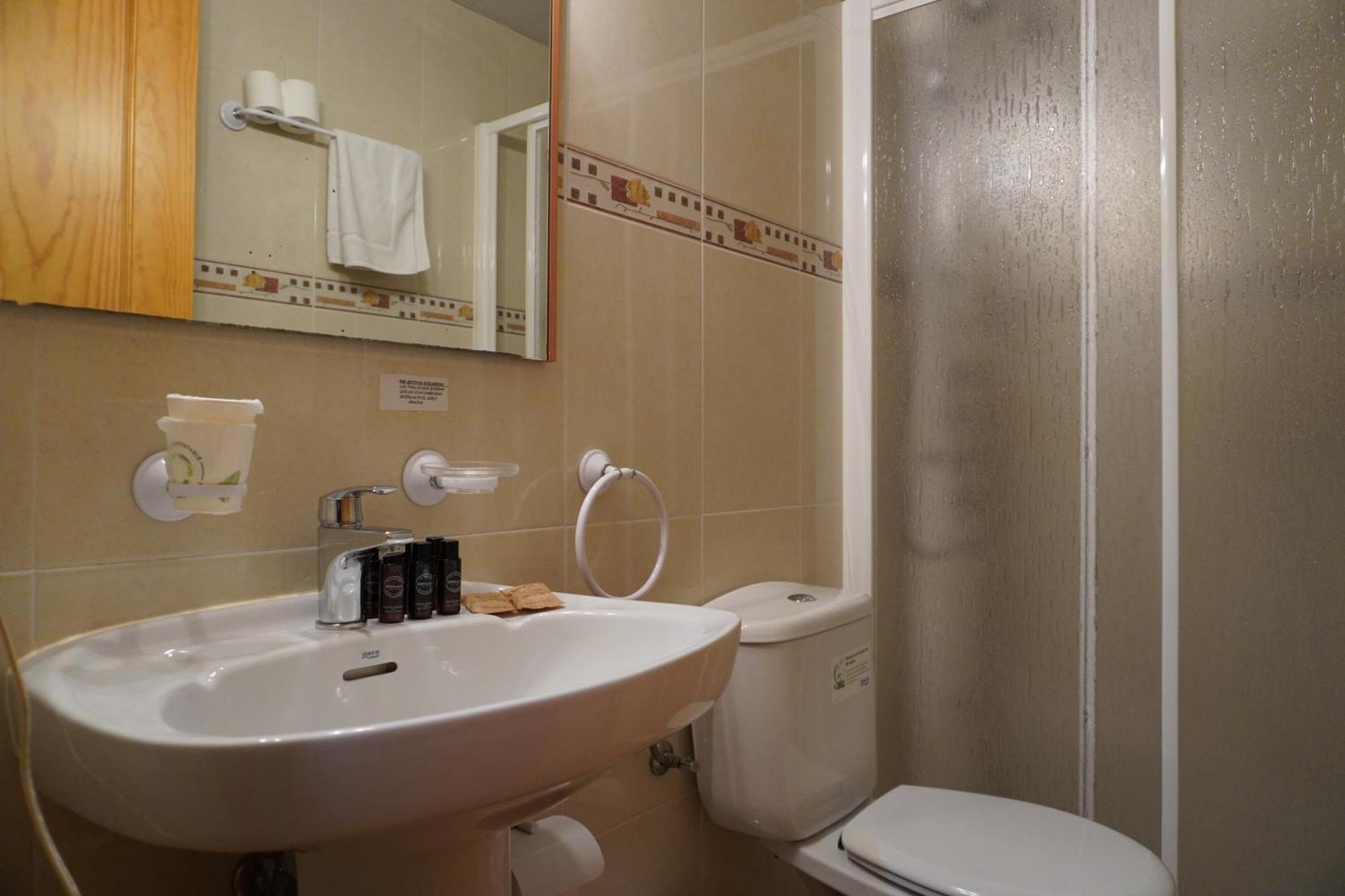 Apartamentos Casa Domenc Aren 外观 照片