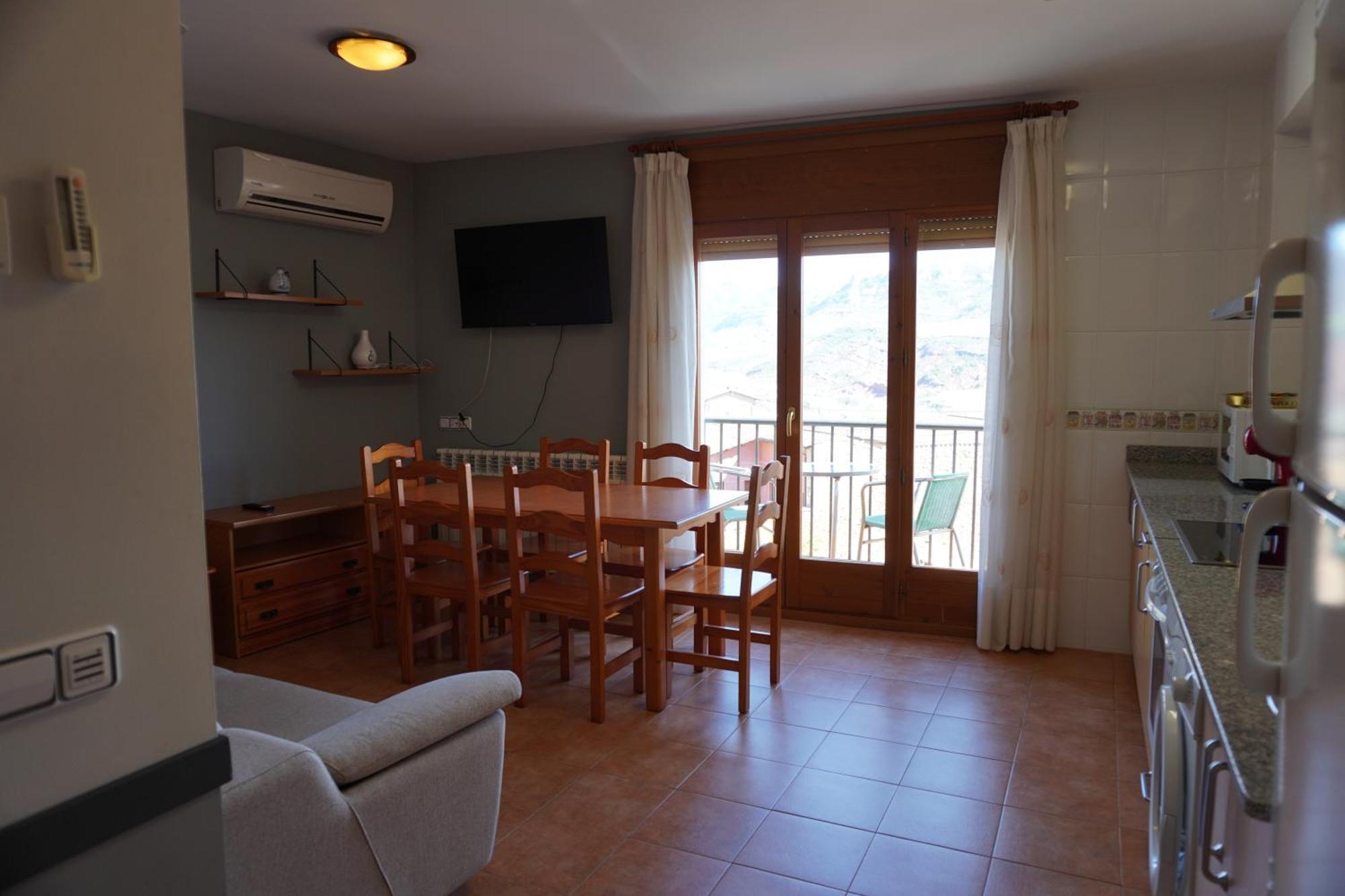 Apartamentos Casa Domenc Aren 外观 照片