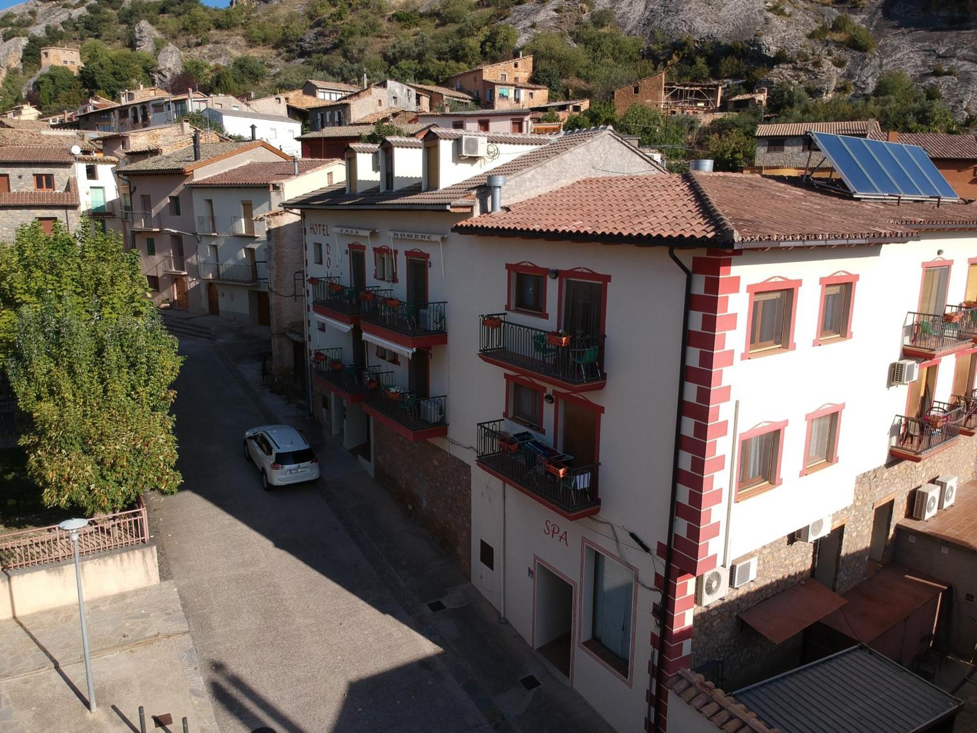 Apartamentos Casa Domenc Aren 外观 照片